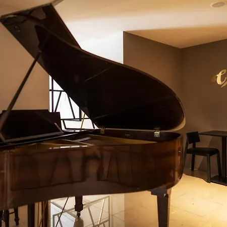 ホテル Girassol -